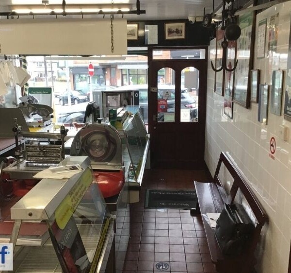 £3,300+ p/wk  BUTCHERS/INVESTMENT OPPORTUNITY WITH S/CONT FLAT, BRIDGEND Photo 1