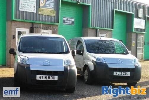 DOMESTIC & COMMERCIAL CONTRACT CLEANING Photo 1