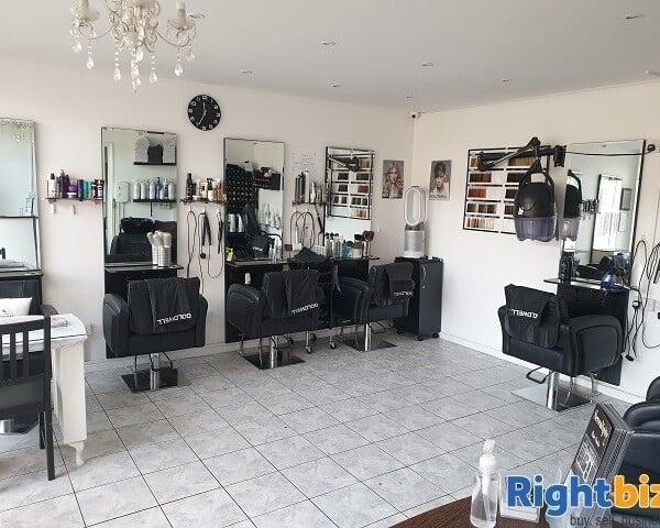 HAIRDRESSERS (5) WITH BEAUTY ROOM Photo 1