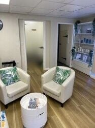 Leasehold Beauty and Tanning Salon for Sale Leasehold Beauty and Tanning Salon for Sale