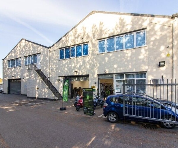 Electric Motorbike Retailer -Hertfordshire Photo 1