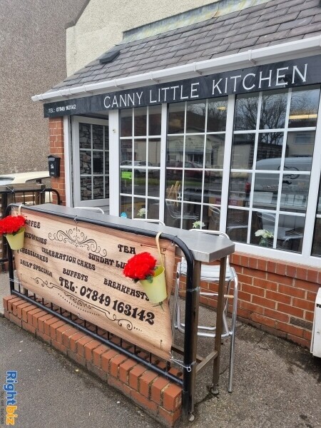 Small cafe / takeaway for sale Photo 1