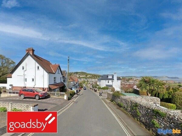 Superb Home & Income B&B - Views to Lyme Bay Photo 1