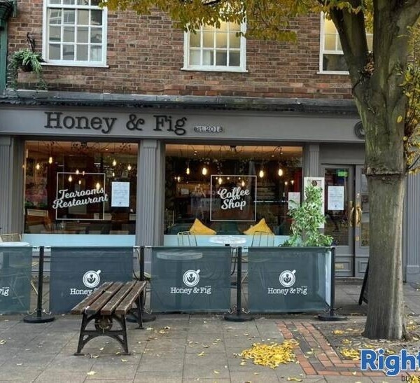Leasehold Independent Coffee Shop Located in Retford Photo 1