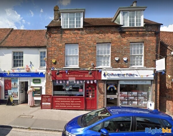 LONG ESTABLISHED BARBERS SHOP (founded 1982) in affluent Buckinghamshire market town of Wendover. Photo 1