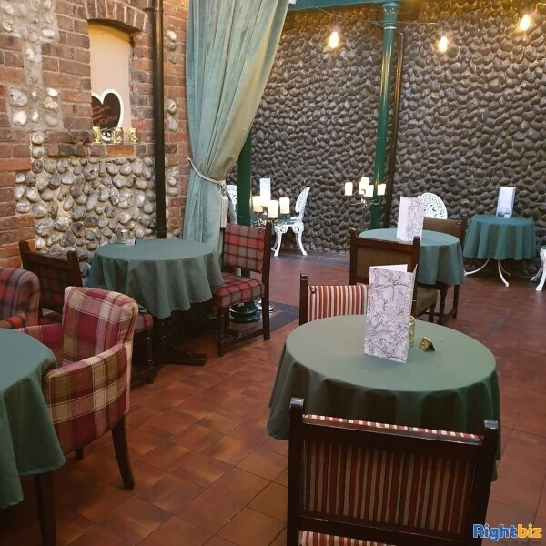 Coffee shop, business and lease for sale Photo 1