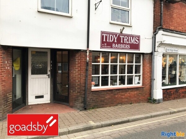 Town Centre Barbers Shop - Low Overheads Photo 1