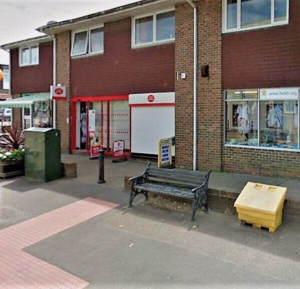 LEASEHOLD MAIN POST OFFICE/NEWS/STORES Photo 1