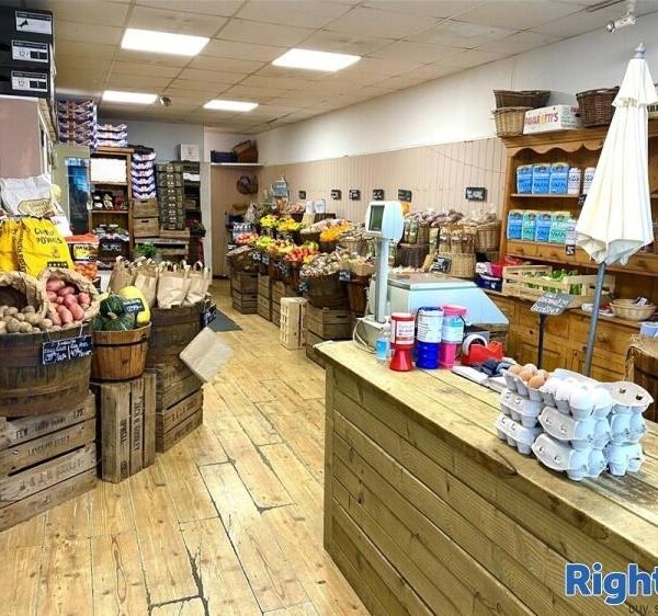 Beautiful high quality local Greengrocers- North Cornwall Photo 1