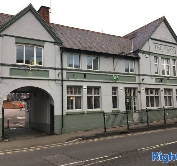 Well Established Pub For Sale Photo 1