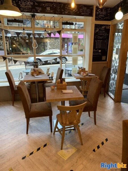 Cafe & Sandwich Bars For Sale in Windermere Photo 1