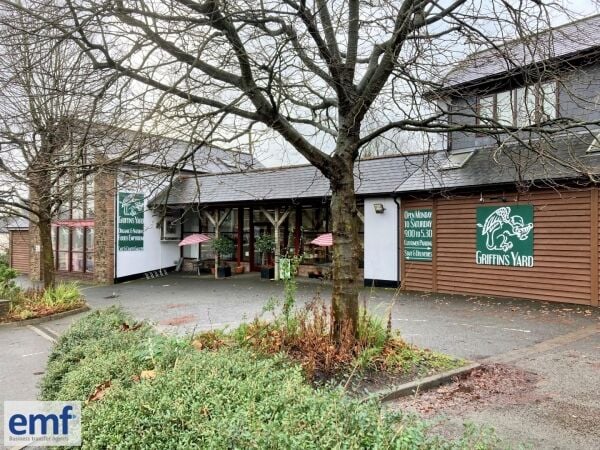 NICHE GROCERY/WHOLEFOOD STORE with CAFE Photo 1