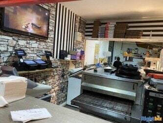 Pizza and Burger Take Away shop for sale - with 1 bedroom flat Pizza and Burger Take Away shop for sale - with 1 bedroom flat