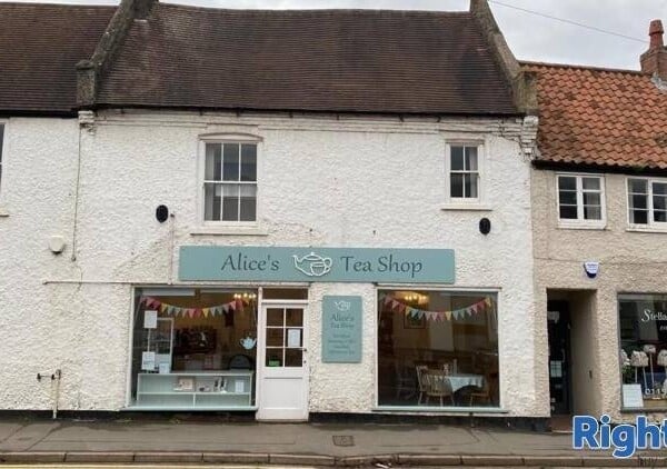 Leasehold Independent Tea Room Located in Keyworth Photo 1