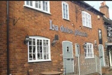 LICENSED RESTAURANT highly select locality HENLEY IN ARDEN Photo 1