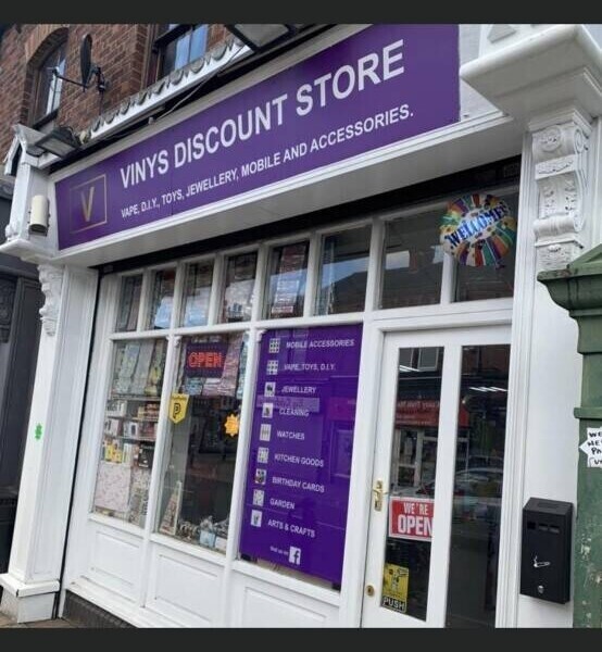 Business for sale. Discount and off licence store. Ready to open. New Photo 1