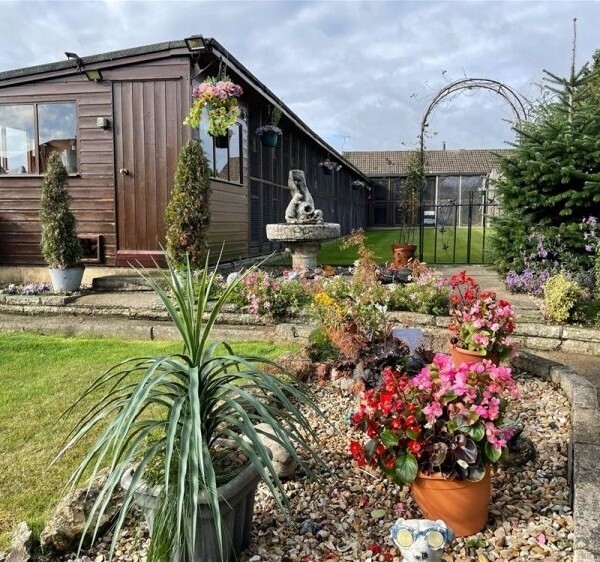 Kennels, Cattery & Equestrian businesses For Sale in Scunthorpe Photo 1