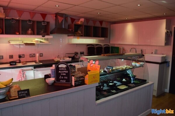 BUSY SANDWICH BAR  LOW OVERHEADS  LOCATED IN HOVE, EAST SUSSEX Photo 1