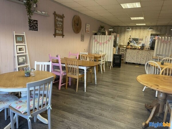 Leasehold cafe/Takeaway very busy, Derbyshire Photo 1