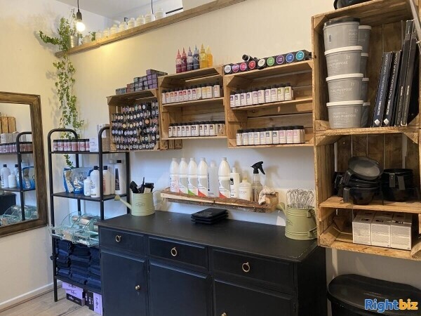 Salon set up for sale in Cheshire / Manchester, Leasehold. Photo 2