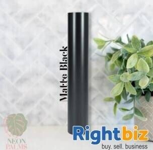 A leading (online) retailer of craft products, materials and related items. Photo 1