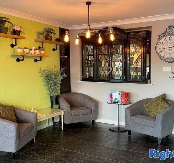 Reputable Hair Salon For Sale Photo 1