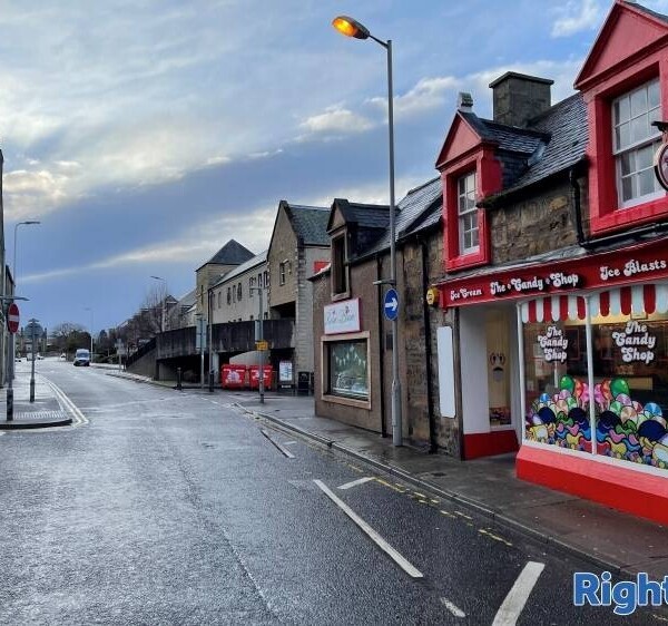 Popular & Well-Equipped Dessert Parlour in Moray Photo 1