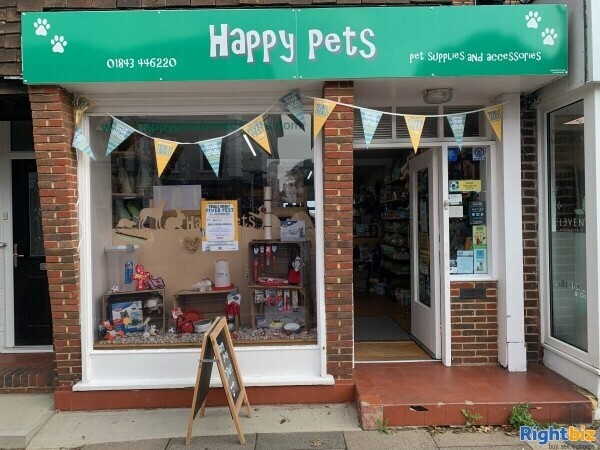 Leasehold Pet Shop in Popular Coastal Town Photo 1