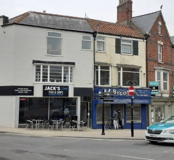OUTSTANDING FISH & CHIP SHOP WITH CAFE AREA. 4.5 DAYS TRADING ONLY. YORKSHIRE COAST Photo 1