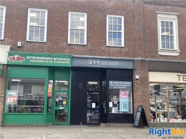 Hairdresser Salon - Long Lease available Photo 1