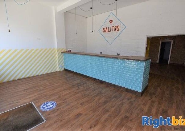 A3/A5 PREMISES PLUS SELF-CONTAINED 2-BED FLAT - APPROX. 845 SQ. FT. Photo 1