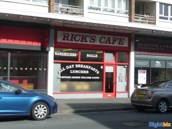 POPULAR CAFE IN BOGNOR REGIS, WEST SUSSEX Photo 1
