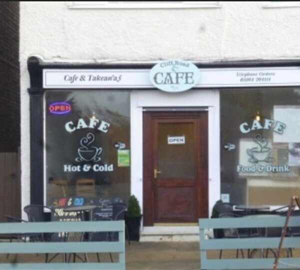 CLOSED CAFE & TAKEAWAY IN HORNSEA TOWN CENTRE Photo 1