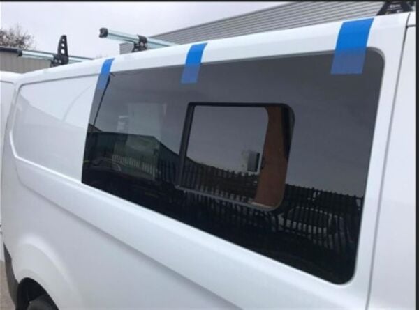VEHICLE WINDOW REPLACEMENT COMPANY based PRESTON AREA