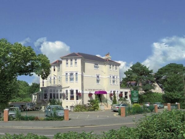 Prominently located 32 bedroom hotel with leisure facilities operating on a profitable longer stay business model Prominently located 32 bedroom hotel with leisure facilities operating on a profitable longer stay business model