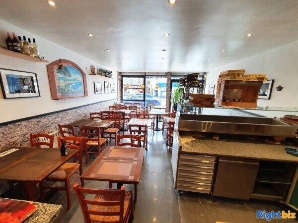 WOODFIRED PIZZA RESTAURANT & TAKEAWAY – LICENCE TILL 0100 Photo 1