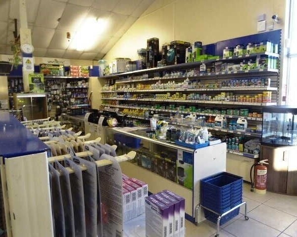 Spacious Pet & Aquatic Centre for Sale Photo 1