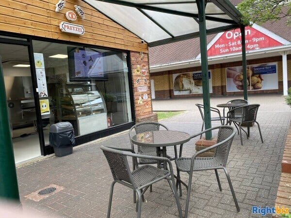 LeaseHold Bakery or Pizza Shop Premises For Sale In Hayes London Photo 1