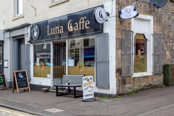 Freehold Cafe in Bathgate - Perfect for first time buyers, take away or investment Photo 1