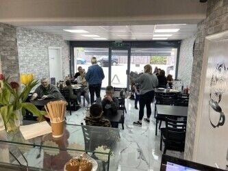 Busy Cafe with low rent