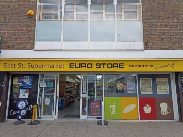 OFF LICENCE/CONVEINCE STORE  FOR SALE IN SOUTHAMPTON Photo 1