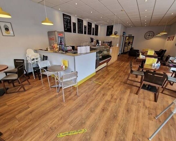 COFFEE SHOP (26 + 16 COVERS) Photo 1
