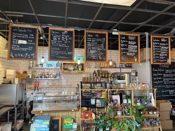 WELL-ESTABLISHED SPECIALIST COFFEE SHOP SITUATED IN THE CENTRE OF THE MID SUSSEX COMMUTER TOWN OF H Photo 1