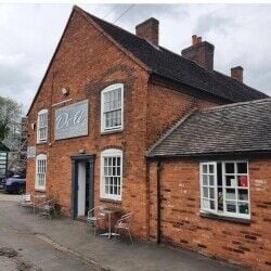 Leasehold cafe with cheap rent and great turnover