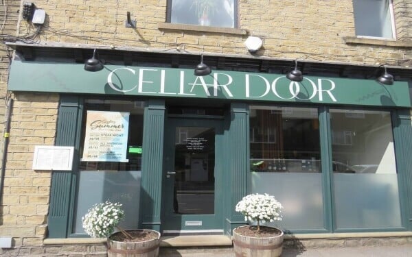 Popular, Innovative Bar and Eatery Photo 1