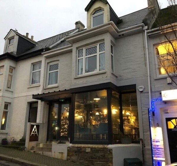 Freehold Wine Bar & Coffee House with 3 Boutique Letting Rooms Located In Newquay Photo 1