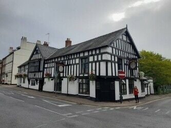 MONMOUTH TOWN CENTRE - HISTORIC PUBLIC HOUSE WITH SIX LETTING ROOMS MONMOUTH TOWN CENTRE - HISTORIC PUBLIC HOUSE WITH SIX LETTING ROOMS