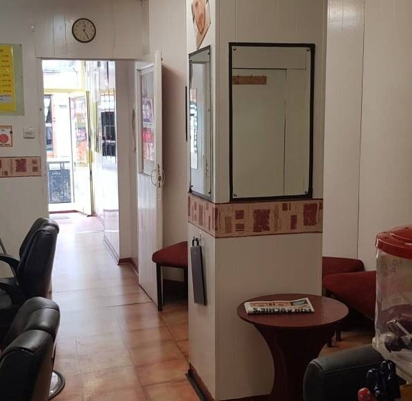Leasehold  Barber shop for sale. New Photo 1
