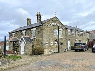 NORTH YORKSHIRE - TRADITIONAL COUNTRY PUB