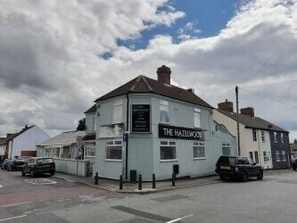 STAFFORDSHIRE – HIGHLY SUCCESSFUL PUB/CLUB OFFERING TRADITIONAL WET LED COMMUNITY STYLE TRADE. Photo 1